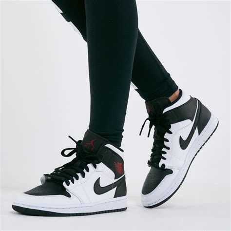 jordan 1 shoes for women.